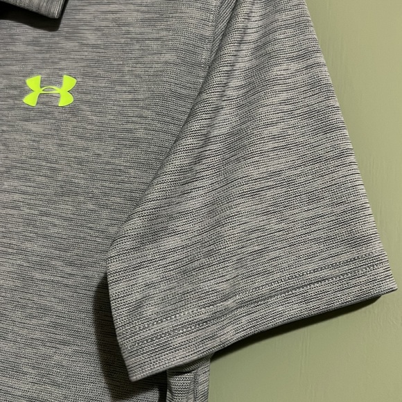 EUC UNDER ARMOUR HEAT GEAR SHIRT - Picture 3 of 4